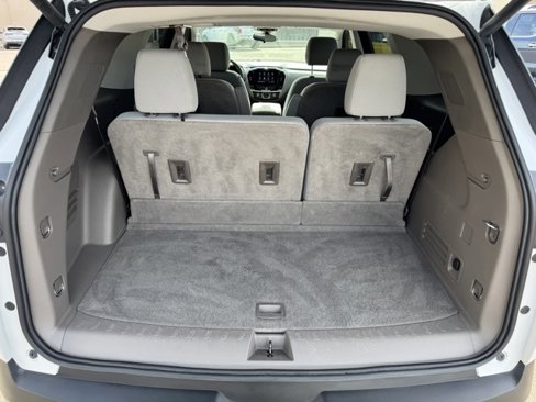 Used 2020 Chevrolet Traverse LT image 31