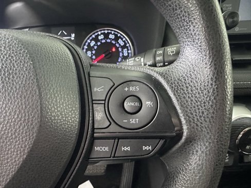 Used 2019 Toyota RAV4 XLE image 28