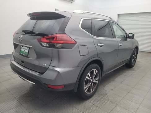 Used 2019 Nissan Rogue SV w/ Premium Package image 9