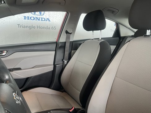 Used 2019 Hyundai Accent SE image 14