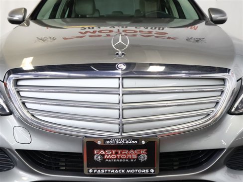 Used 2015 Mercedes-Benz C 300 4MATIC Sedan image 34