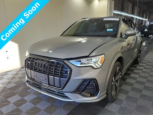 Used 2023 Audi Q3 2.0T Premium Plus w/ Premium Plus Package image 3