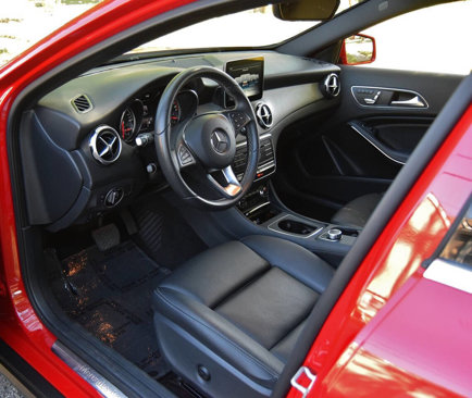 Used 2018 Mercedes-Benz GLA 250 4MATIC image 18