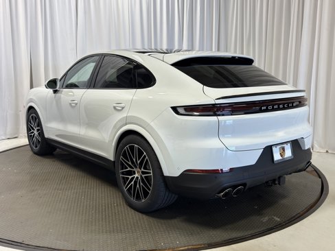 New 2026 Porsche Cayenne Coupe image 3