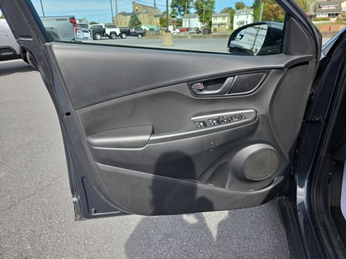 Used 2019 Hyundai Kona SE image 14