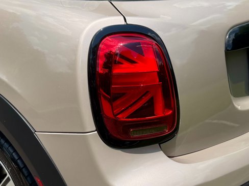 Used 2022 MINI Cooper S w/ Premium Package image 87
