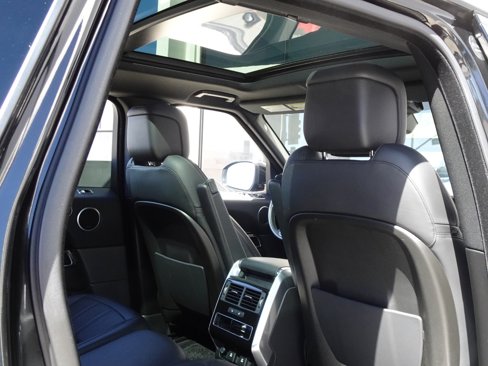 Used 2020 Land Rover Range Rover Sport HSE Dynamic image 18