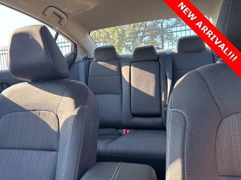 Used 2024 Nissan Altima 2.5 SV image 8