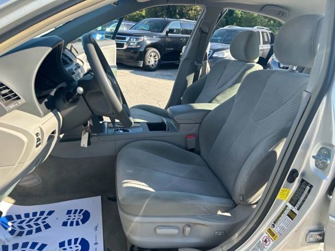 Used 2011 Toyota Camry XLE image 14