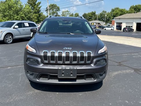 Used 2015 Jeep Cherokee Latitude image 2