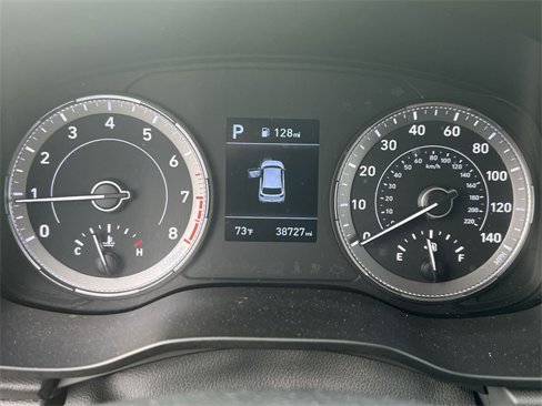 Used 2022 Hyundai Venue Limited image 15