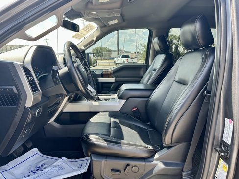 Used 2019 Ford F150 Lariat image 10