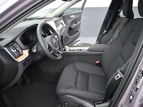 New 2026 Volvo XC60 B5 Core w/ Climate Package image 13