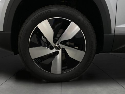 New 2025 Volkswagen Taos S image 11