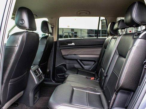 Used 2021 Volkswagen Atlas SE image 35