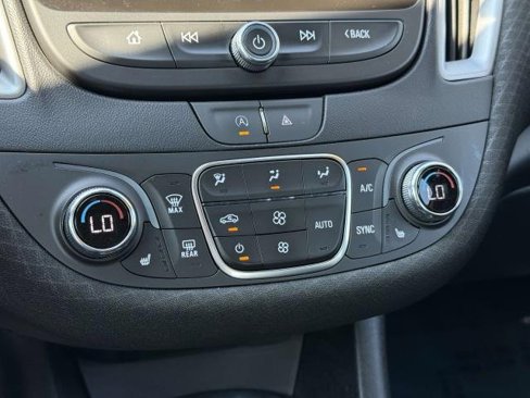 Used 2023 Chevrolet Malibu LT image 24