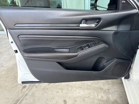 Used 2020 Nissan Altima 2.5 SR image 10