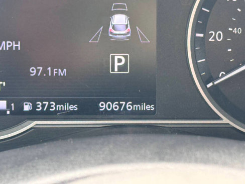 Used 2018 Nissan Kicks SR w/ Exterior Electronics Package image 16