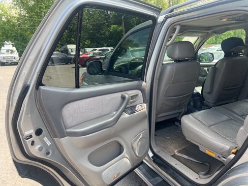 Used 2003 Toyota Sequoia SR5 image 16