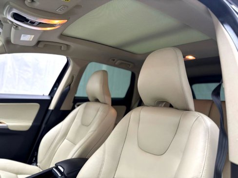 Used 2017 Volvo XC60 T5 Inscription w/ Preferred Option Package image 25