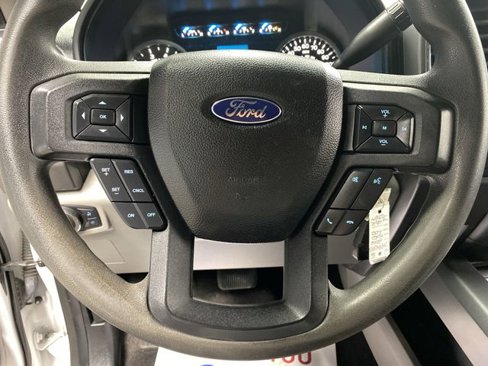 Used 2016 Ford F150 XLT image 14