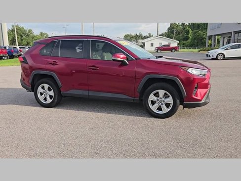Used 2020 Toyota RAV4 XLE image 24