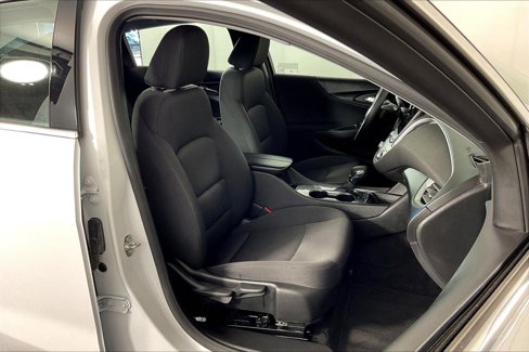Used 2024 Chevrolet Malibu LT image 10