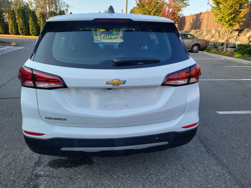 Used 2024 Chevrolet Equinox LS w/ LS Convenience Package image 4