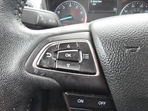 Used 2022 Ford EcoSport SES image 17