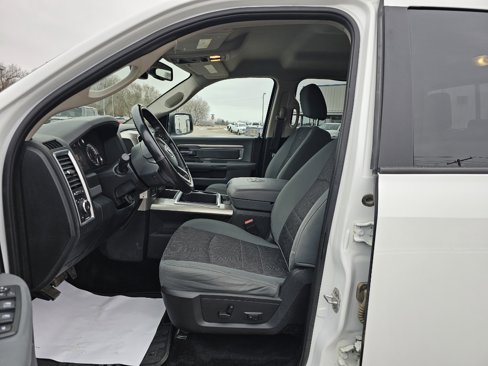Used 2015 RAM 1500 Outdoorsman image 12