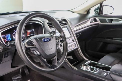 Used 2019 Ford Fusion SE image 22