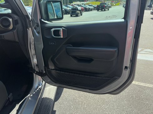 Used 2018 Jeep Wrangler Sport image 35