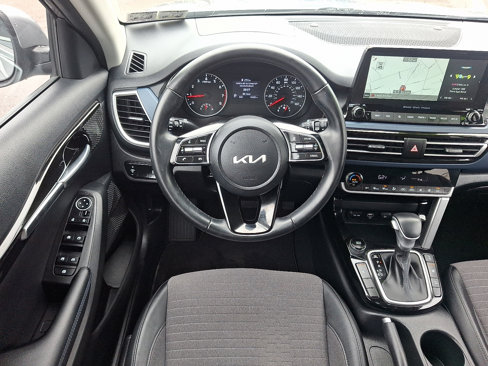 Used 2022 Kia Seltos S image 11