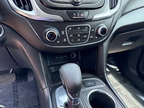 Used 2022 Chevrolet Equinox LT image 17