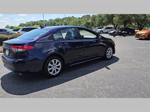 Used 2021 Toyota Corolla LE image 44