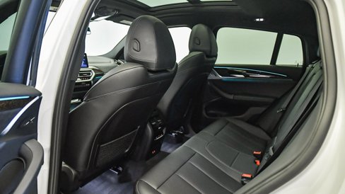 Certified 2022 BMW X4 xDrive30i w/ Convenience Package image 20