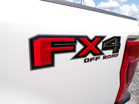 Used 2021 Ford F250 Platinum w/ FX4 Off-Road Package image 19