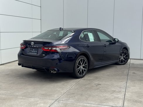 Used 2021 Toyota Camry SE image 8