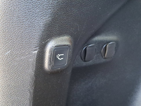 Used 2022 Jeep Cherokee Limited image 30