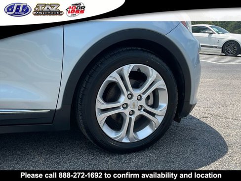 Used 2017 Chevrolet Bolt LT image 9