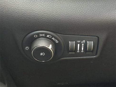 Used 2022 Jeep Compass Trailhawk w/ Trailhawk Convenience Group image 26