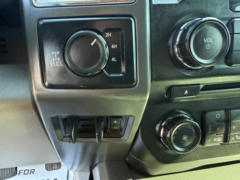 Used 2017 Ford F250 XLT w/ XLT Premium Package image 26