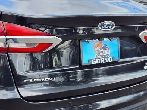 Used 2020 Ford Fusion SE image 20