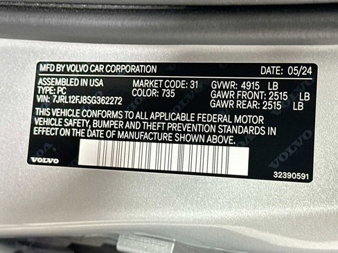 Certified 2025 Volvo S60 B5 Core image 29