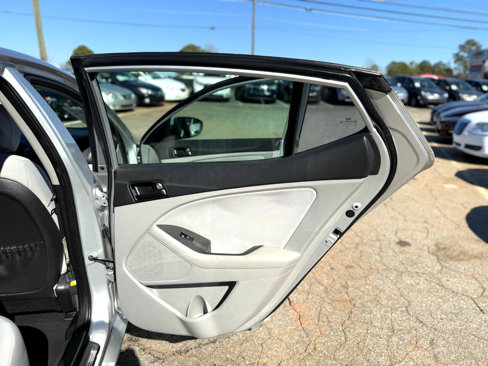 Used 2013 Kia Optima LX image 37