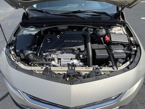 Used 2016 Chevrolet Malibu LT image 23
