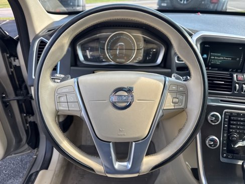 Used 2015 Volvo XC60 T6 w/ Protection Package image 47
