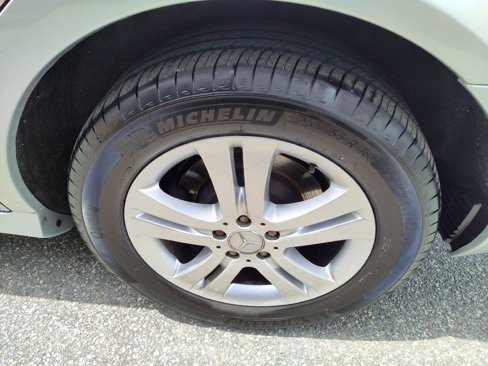 Used 2006 Mercedes-Benz R 500 4MATIC image 22