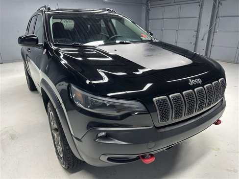 Used 2022 Jeep Cherokee Trailhawk image 8