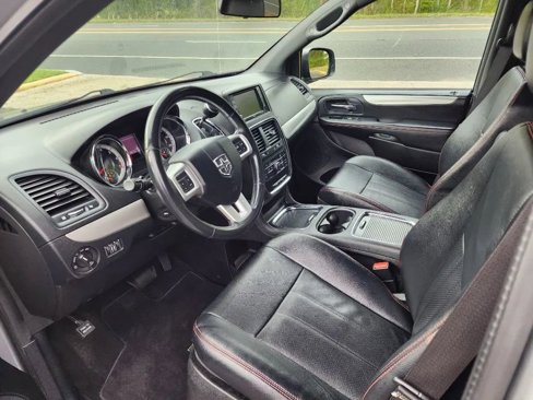 Used 2014 Dodge Grand Caravan R/T image 8